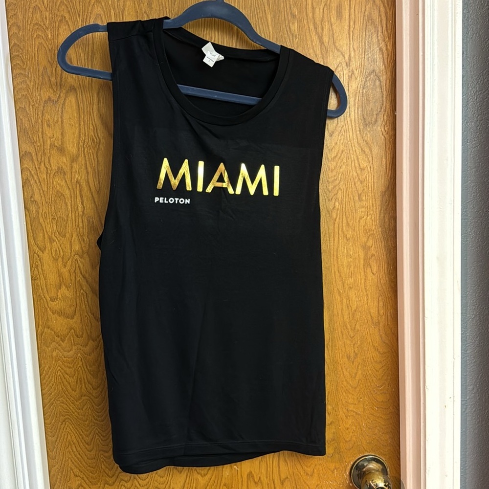 Peloton tank